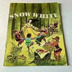 Vintage 1970 Snow White Paperback Book with Record